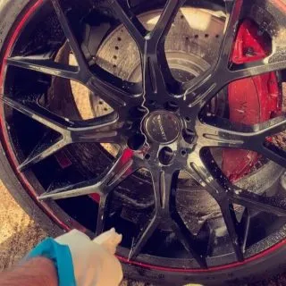 G WAGON💪🏼 #gwagon #mansory #americancarwash #carwash #radiantwax #spraypolish #details #shampoo #buffing #shinywheels #childservice #detailing #valeting #snowfoam #special #london