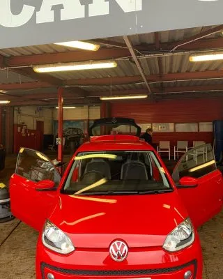 #americancarwash #carwash #radiantwax #spraypolish #details #shampoo #buffing #shinywheels #childservice #detailing #valeting #snowfoam #special #london